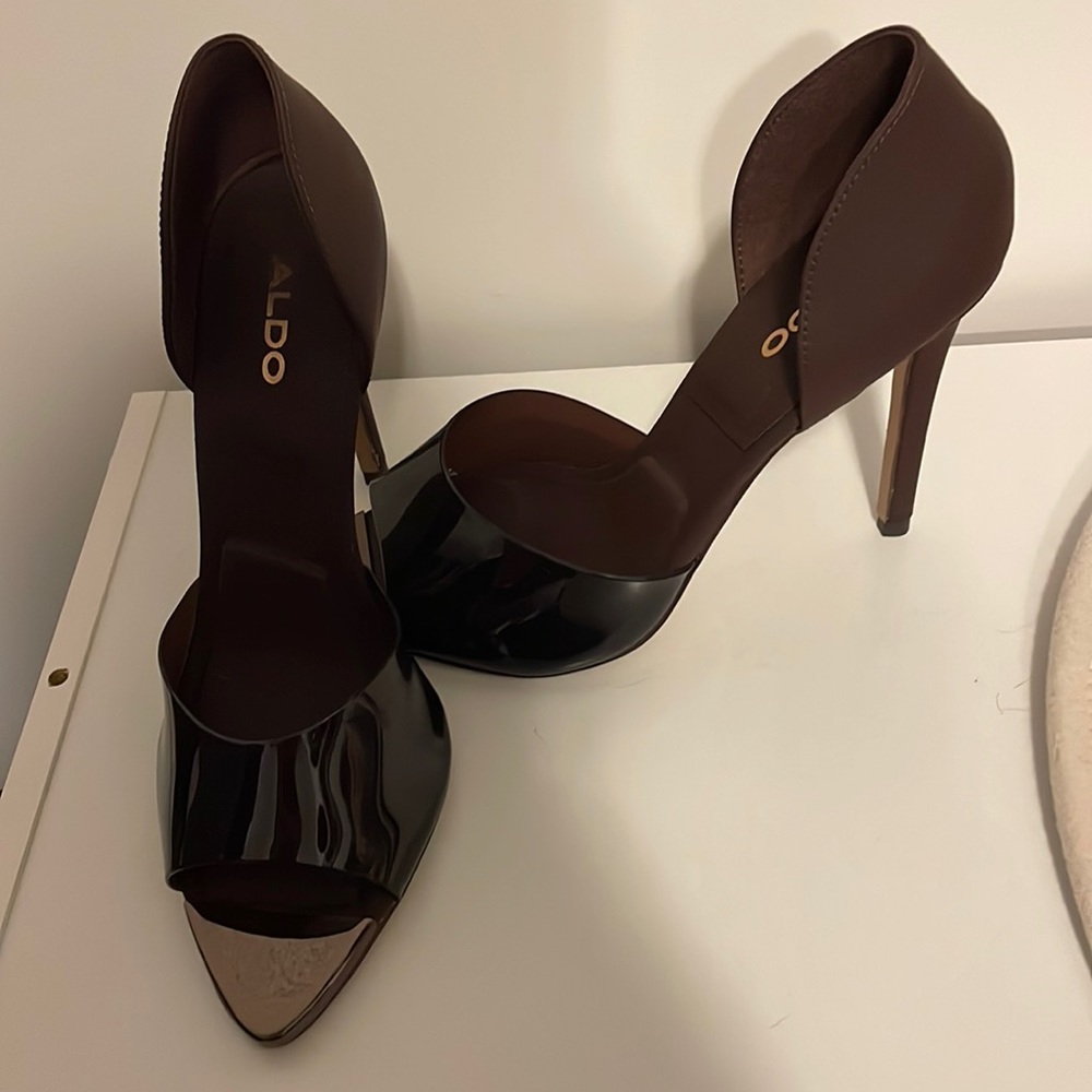 Aldo brown shoes. Worn once.